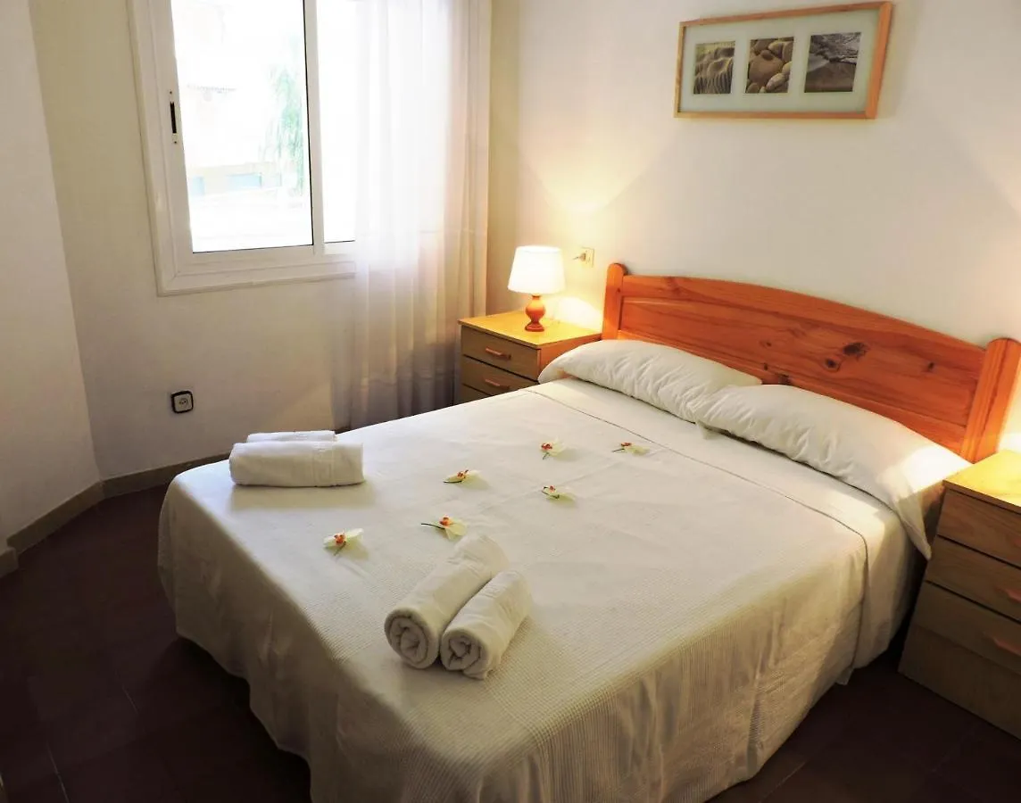 HomeHolidaysRentals Sol Pineda de Mar 0*,